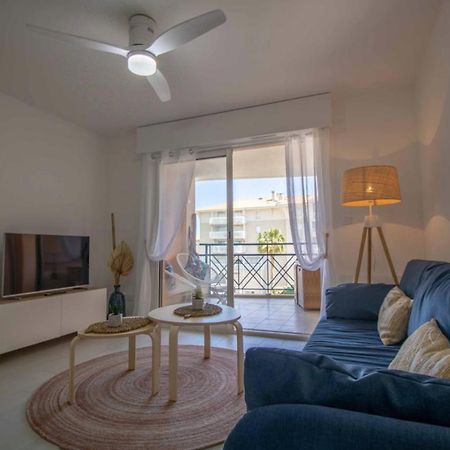 Bright Apt Of 32 M Renovated Near Town Fréjus Buitenkant foto