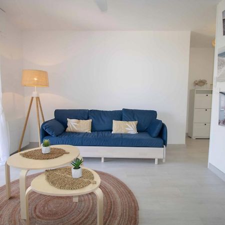 Bright Apt Of 32 M Renovated Near Town Fréjus Buitenkant foto
