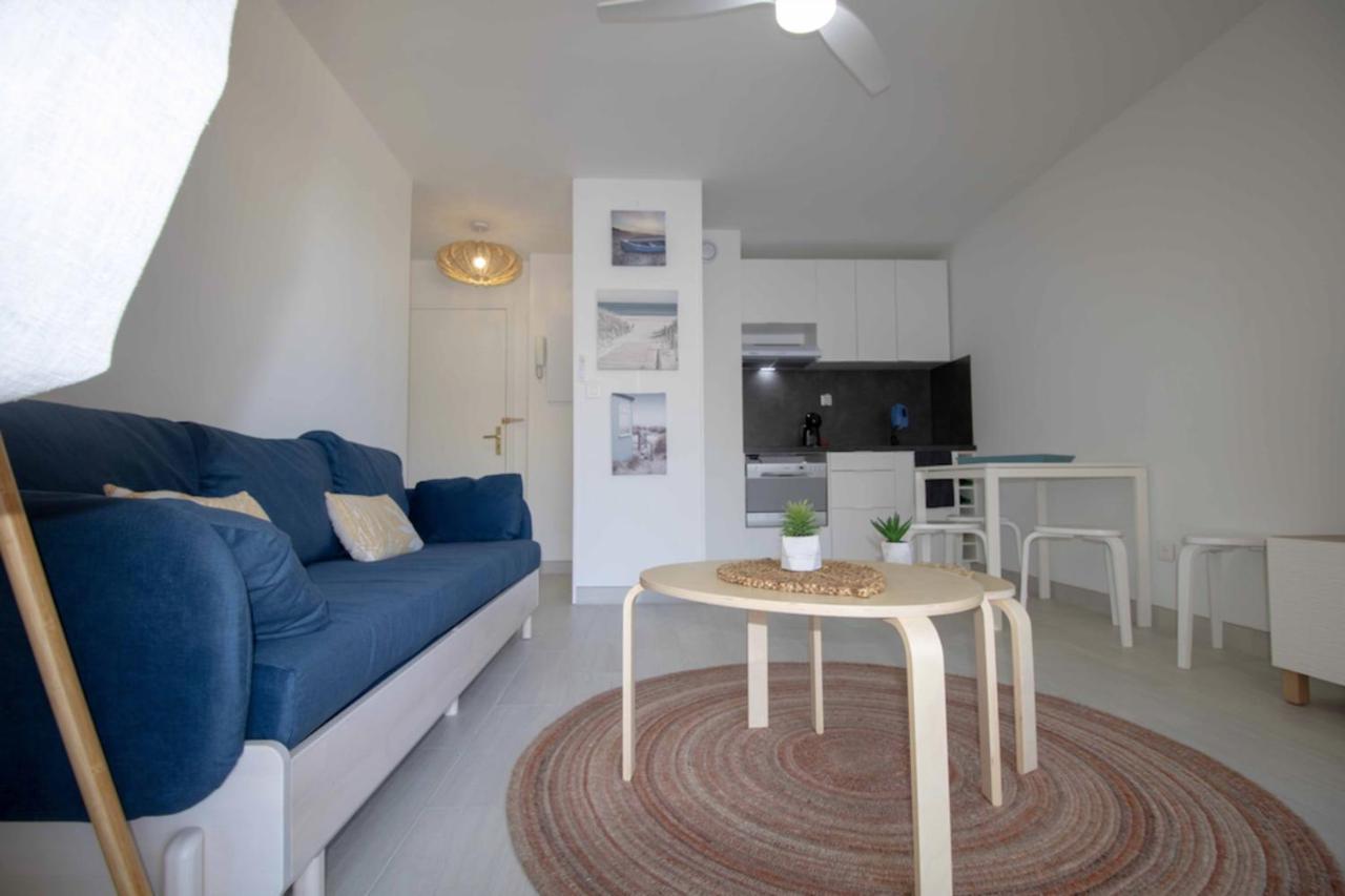 Bright Apt Of 32 M Renovated Near Town Fréjus Buitenkant foto