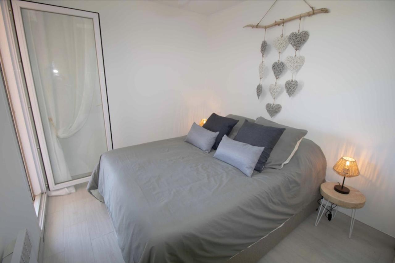Bright Apt Of 32 M Renovated Near Town Fréjus Buitenkant foto